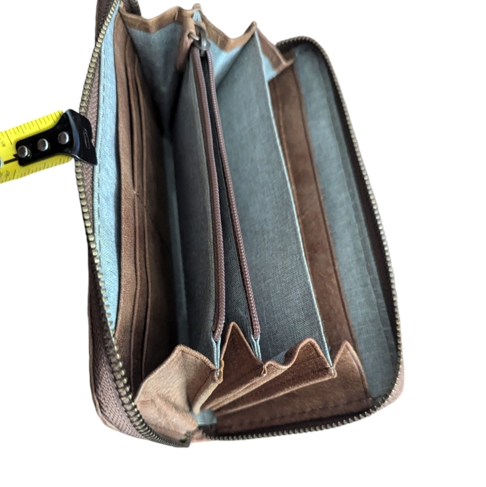 Roots Tribe Zip Around Clutch - Picture 5 of 10